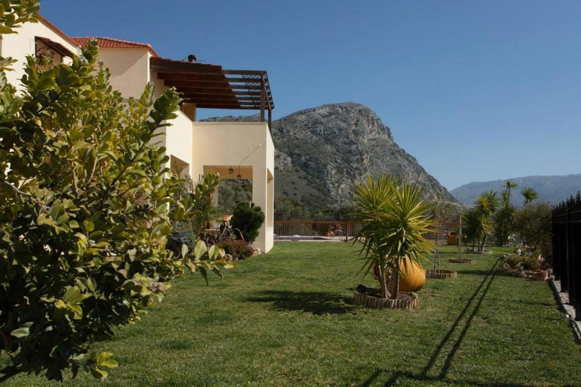 Louloudis Villa Spílion 外观 照片