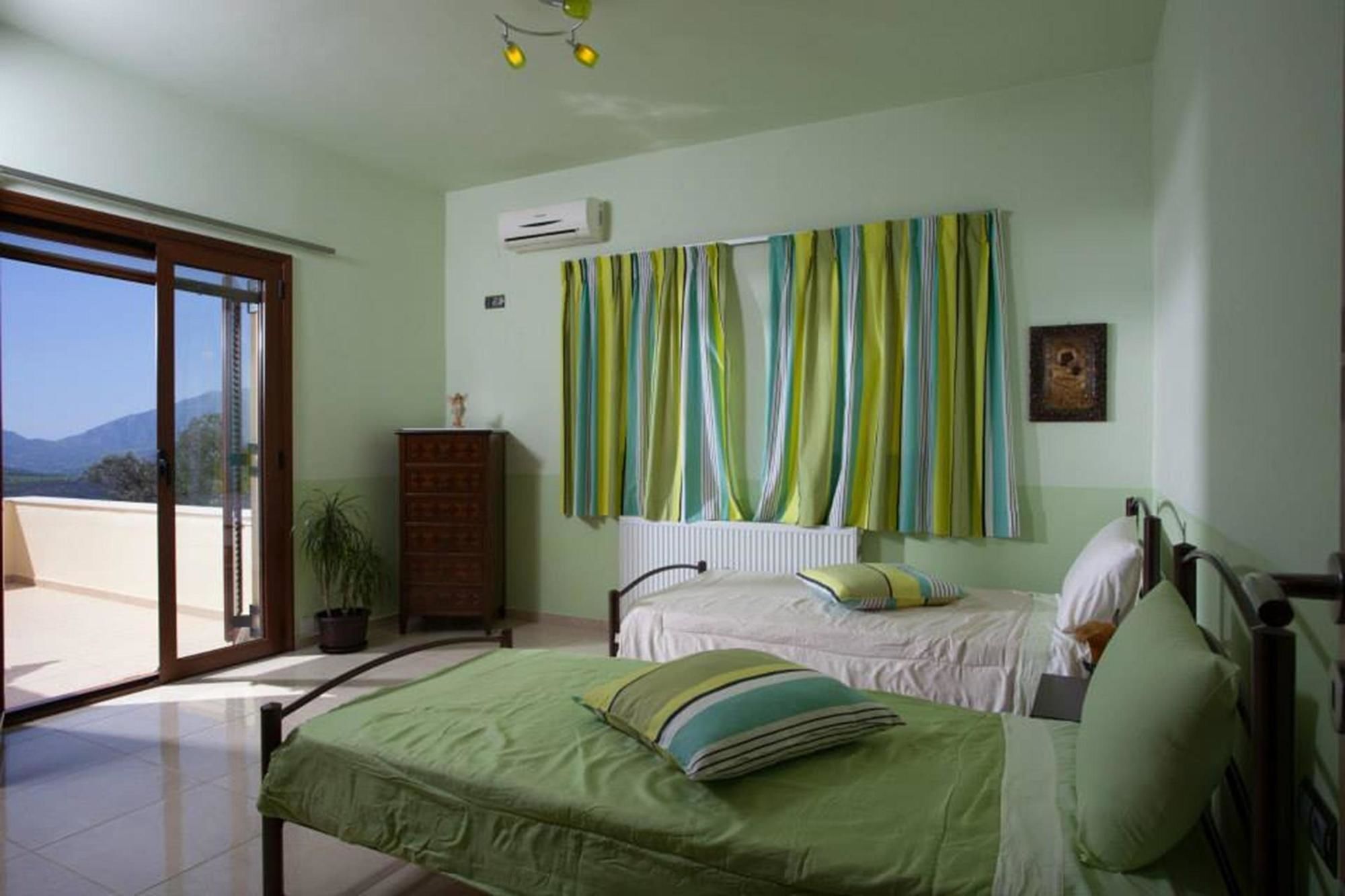 Louloudis Villa Spílion 外观 照片
