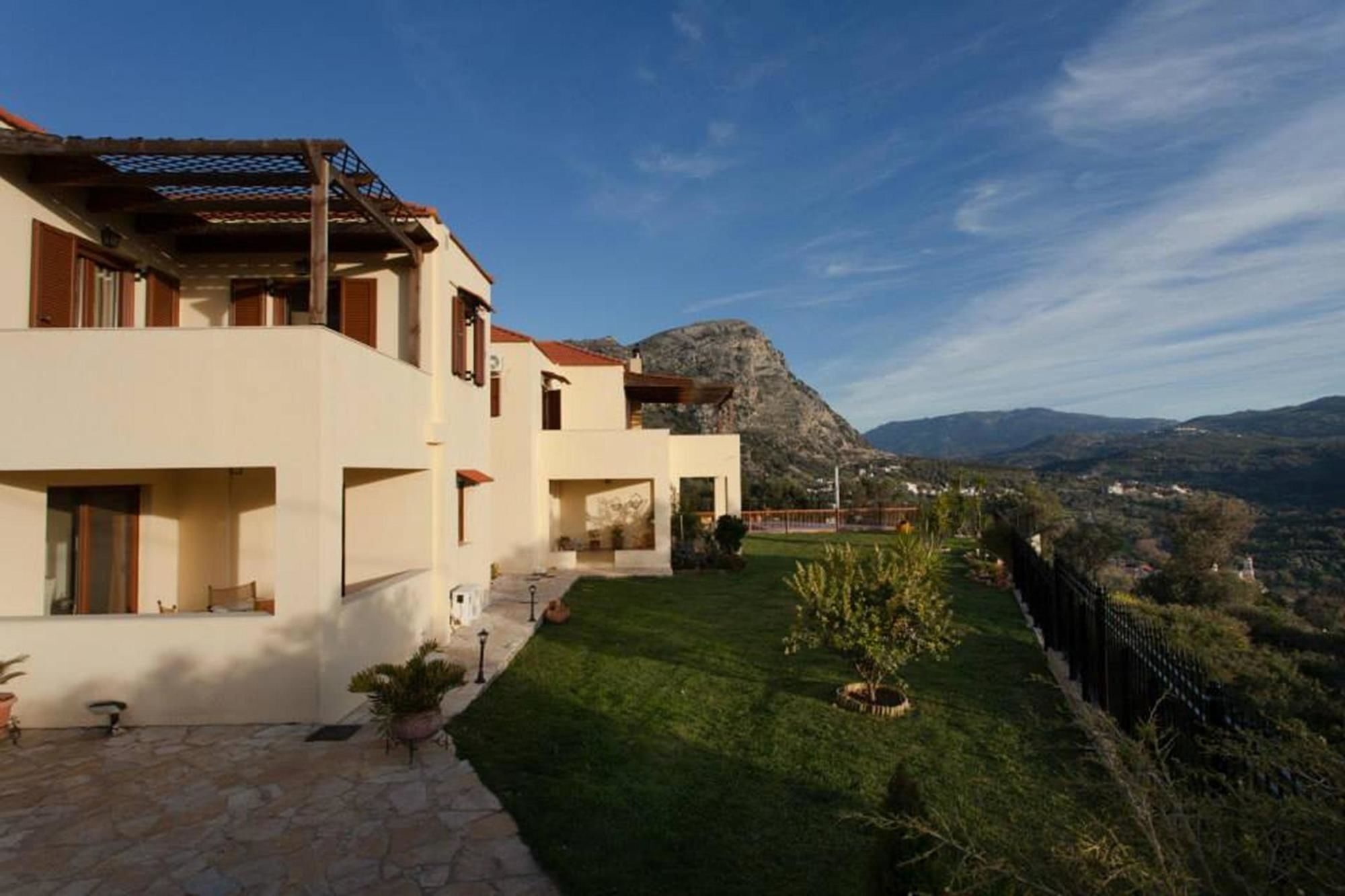 Louloudis Villa Spílion 外观 照片