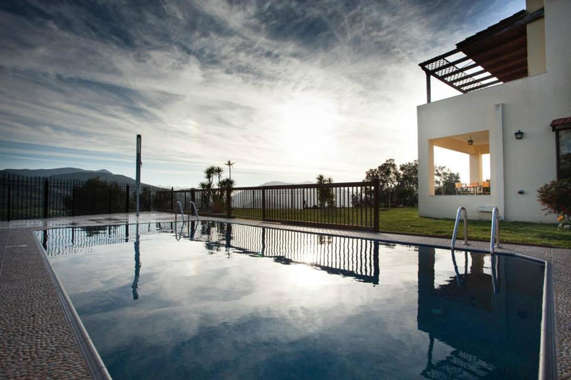 Louloudis Villa Spílion 外观 照片