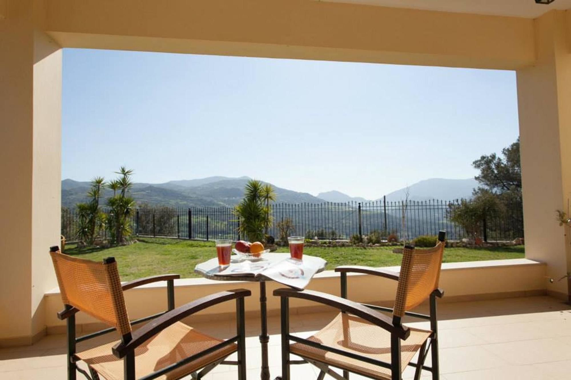 Louloudis Villa Spílion 外观 照片