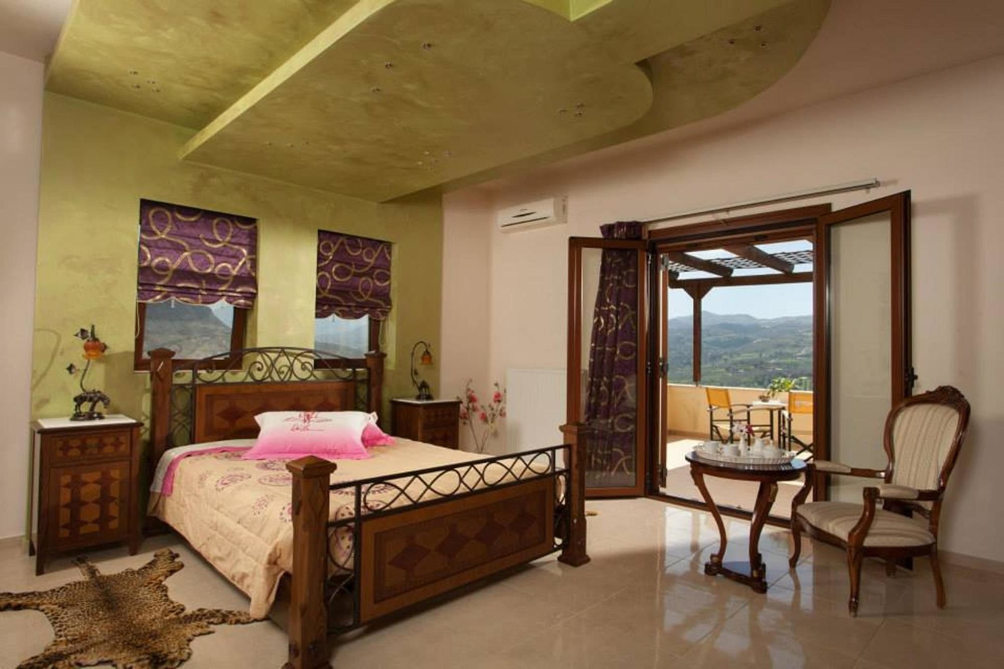 Louloudis Villa Spílion 外观 照片